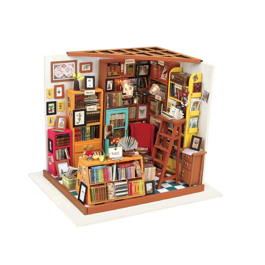 Sam's Study DIY Miniature House