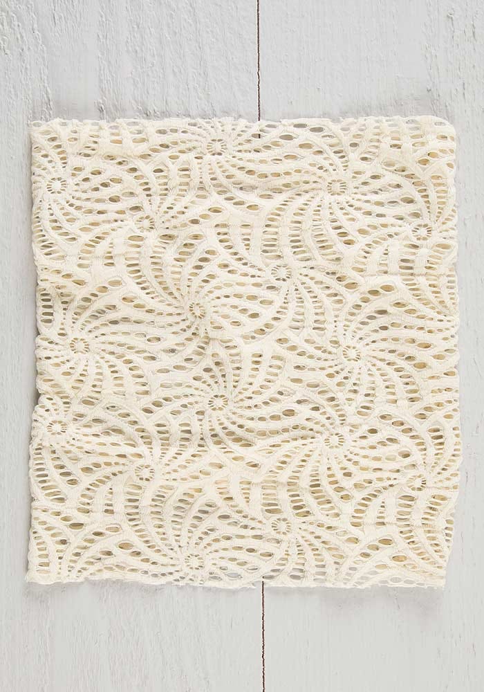 CREAM CROCHET BANDEAU